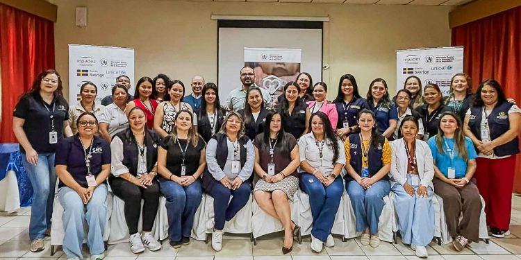 Equipos regionales fortalecen la gestión de casos para la protección de la niñez y adolescencia