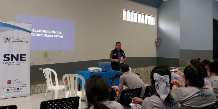 Mintrab promueve la inclusión laboral en Alta Verapaz