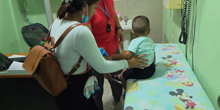 Clínica de Pie Equino Varo acerca atención especializada a la niñez de Puerto Barrios