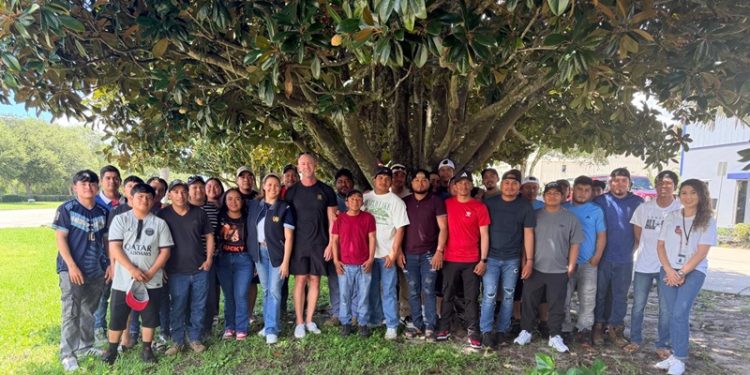 Consulado efectúa visita de protección a guatemaltecos trabajadores temporales en Rockledge, Florida