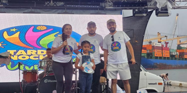 Tardes Noches del Vivir Bien llevó alegría y recreación a Puerto Barrios