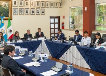 Guatemala y México abordan asuntos de infraestructura y colaboración en cruces fronterizos