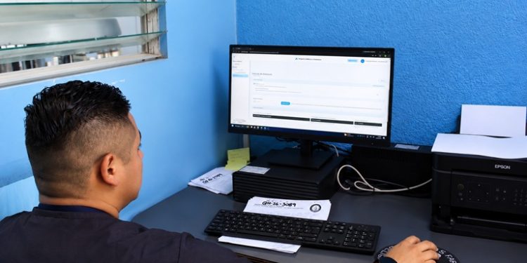 Hospital de Huehuetenango fortalece servicios digitales para emisión de certificados de defunción