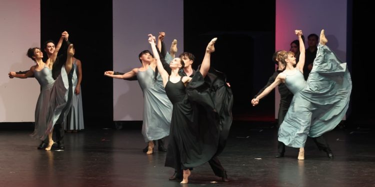 «Ana Karenina» inició su temporada en el Teatro Nacional con una producción que reúne talento de cinco países