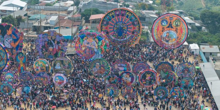 17 de octubre: se conmemora el Día Internacional del Patrimonio Cultural Inmaterial