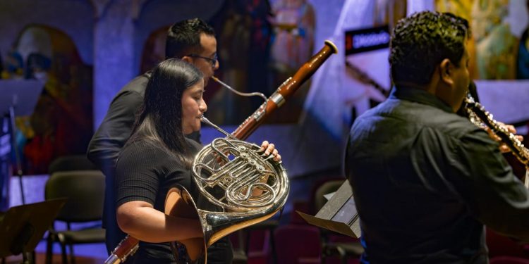 Festival Nacional de Música Cámara presenta Noches de rapsodia con el Quinteto Xocomil y el pianista Jr. Medina