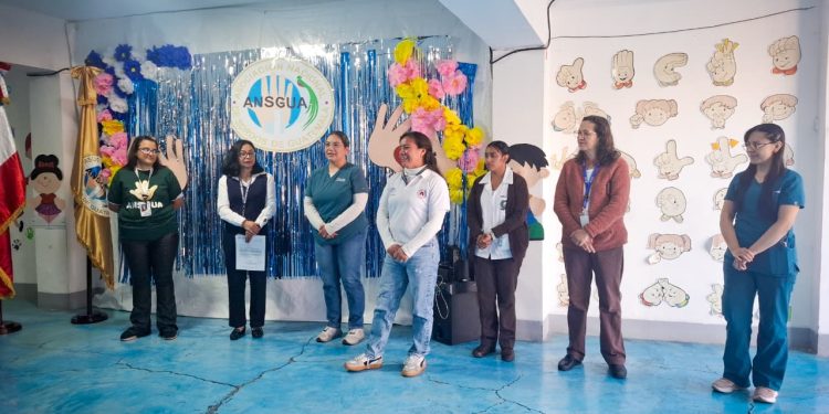 Jornada de atención pediátrica para beneficio de niñez sorda une esfuerzos en Quetzaltenango