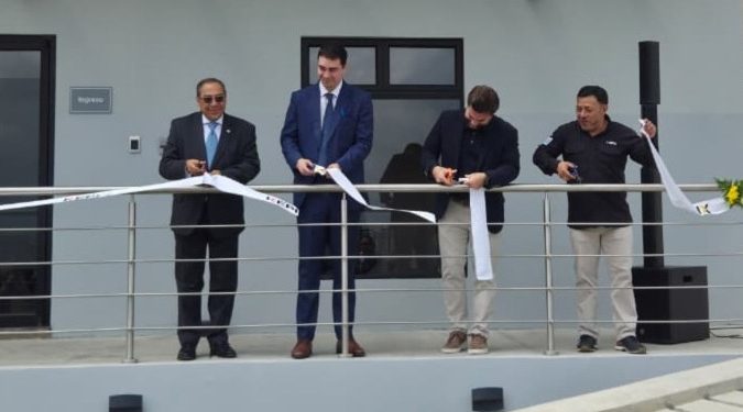 Vicecanciller Orozco participa en inauguración de nuevas instalaciones de KEPIX
