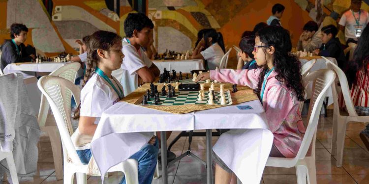 Entre tableros y estrategias, el talento guatemalteco honra a Miguel Ángel Asturias