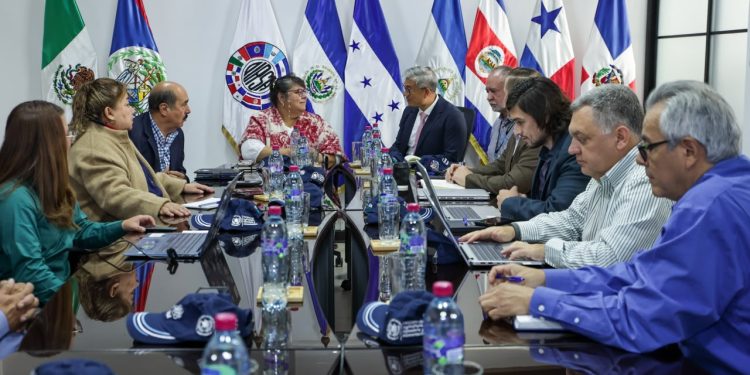 Analizan acciones y prioridades del combate al Gusano Barrenador