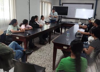 Universitarios conocen herramientas para el análisis agroclimático