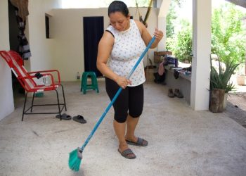 El MIDES mejora las condiciones del hogar de Marlin Martínez mediante la Estrategia Intersectorial Mano a Mano