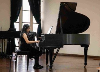 El piano Steinway del Conservatorio Nacional de Música vuelve a sonar tras su reconstrucción