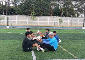 Curso de vacaciones de fútbol gratuito 2026 en el Parque de la Paz Cobán